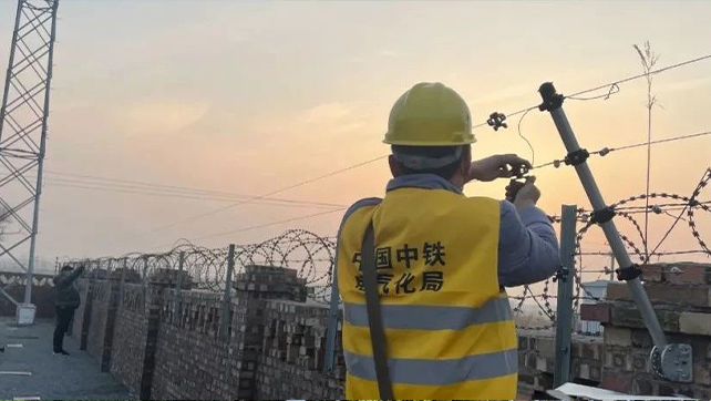 河北鐵路50多個(gè)變電站解鎖多種安裝方式！