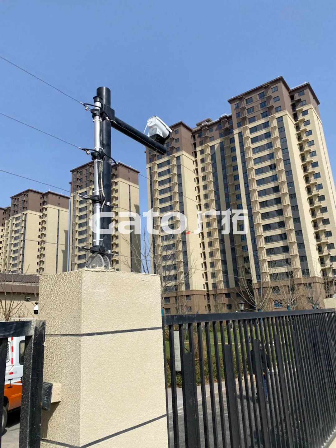 張力和脈沖電子圍欄共用你見(jiàn)過(guò)嗎？北京平谷愉景公館有話說(shuō)！(圖3)