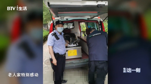 驚險！外賣放門口一天沒人拿？警察開鎖破門后……(圖7)